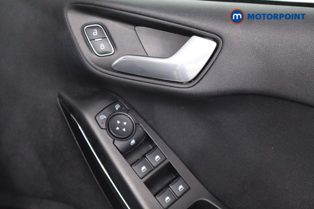 Ford Fiesta Titanium Manual Petrol Hatchback - Stock Number (1599634) - 21st supplementary image