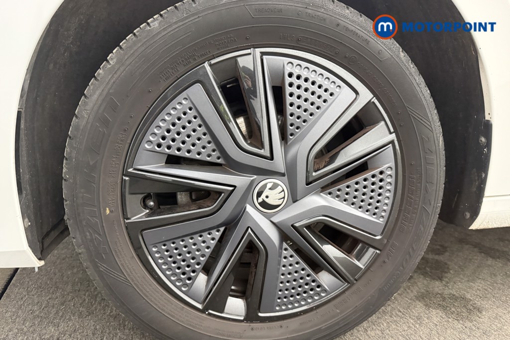 Skoda Fabia Colour Edition Manual Petrol Hatchback - Stock Number (1599719) - 11th supplementary image