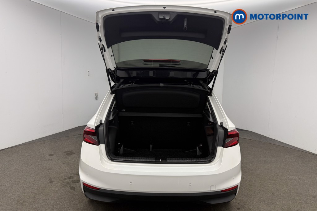 Skoda Fabia Colour Edition Manual Petrol Hatchback - Stock Number (1599719) - 19th supplementary image