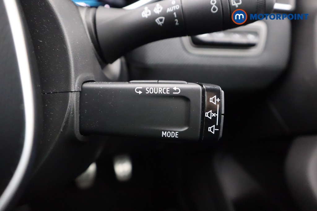 Renault Clio Esprit Alpine Manual Petrol Hatchback - Stock Number (1600141) - 9th supplementary image