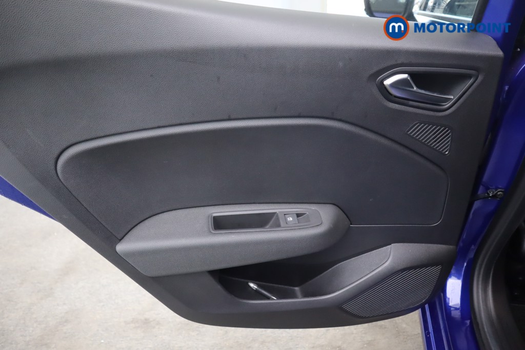 Renault Clio Esprit Alpine Manual Petrol Hatchback - Stock Number (1600141) - 33rd supplementary image