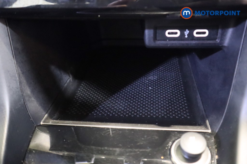 Volkswagen T-Cross Se Edition Manual Petrol SUV - Stock Number (1600182) - 21st supplementary image