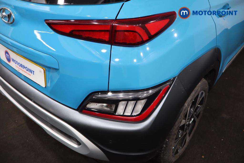 Hyundai Kona Premium Manual Petrol SUV - Stock Number (1577133) - 16th supplementary image