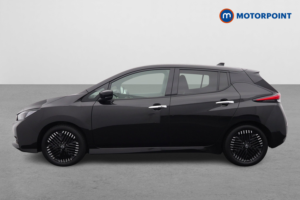 Nissan Leaf N-Connecta Automatic Electric Hatchback - Stock Number (1581940) - Passenger side