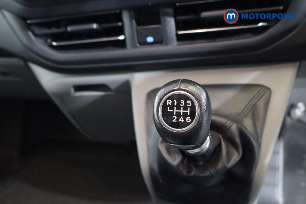 Ford Transit Custom Limited Manual Diesel Panel Van - Stock Number (1585343) - 8th supplementary image