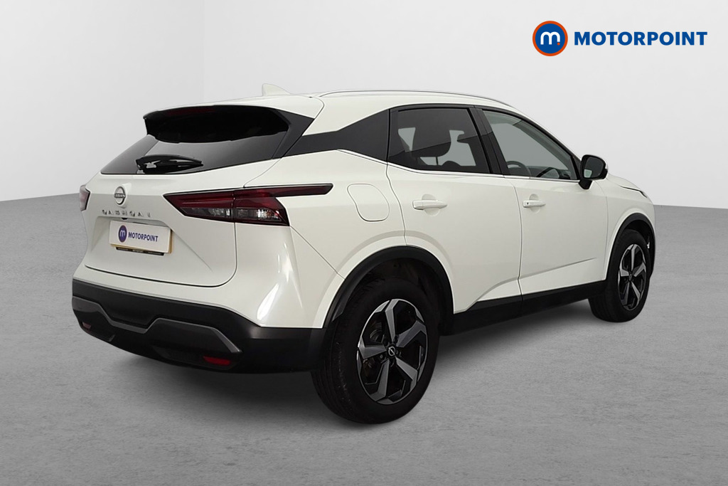 Nissan Qashqai N-Connecta Manual Petrol SUV - Stock Number (1585599) - Drivers side rear corner