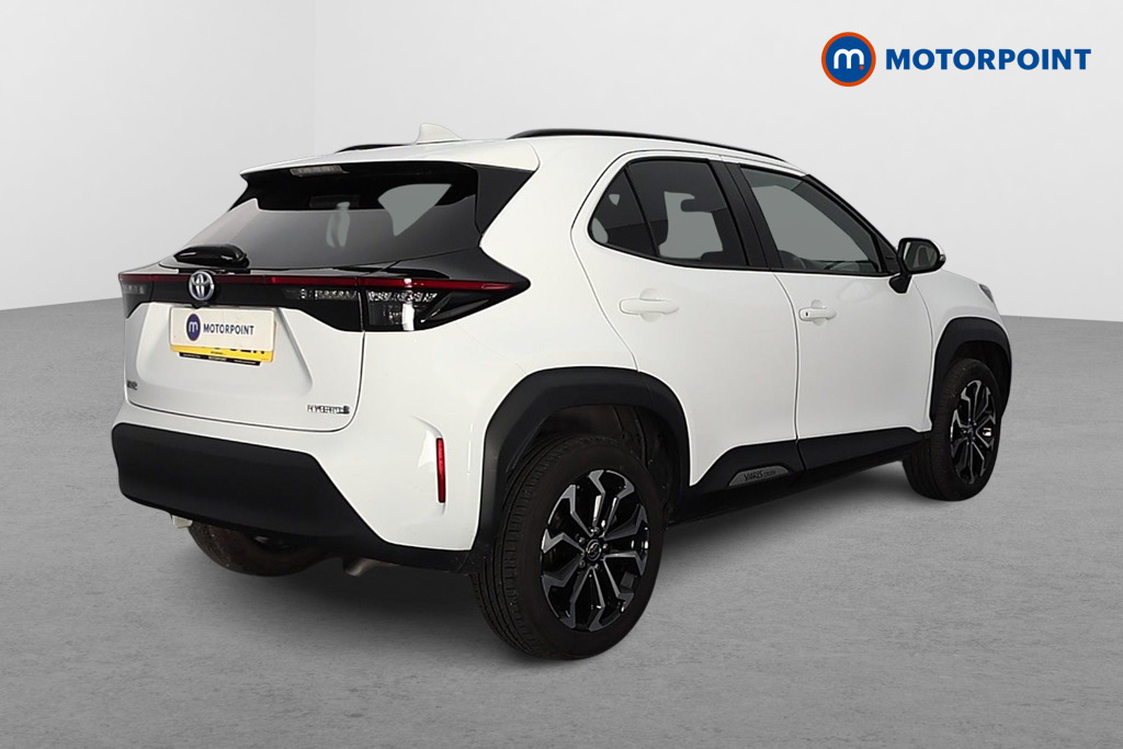 Toyota Yaris Cross Design Automatic Petrol-Electric Hybrid Estate - Stock Number (1586375) - Drivers side rear corner