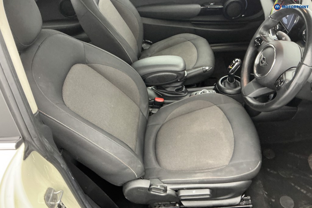 Mini Hatchback One Classic Automatic Petrol Hatchback - Stock Number (1587034) - 5th supplementary image