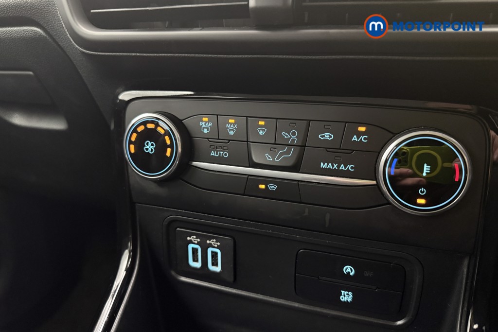 Ford Ecosport Titanium Manual Petrol SUV - Stock Number (1587588) - 13th supplementary image
