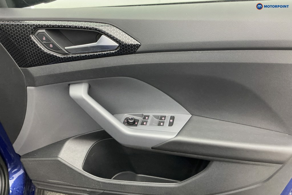 Volkswagen T-Cross SEL Manual Petrol SUV - Stock Number (1588890) - 21st supplementary image