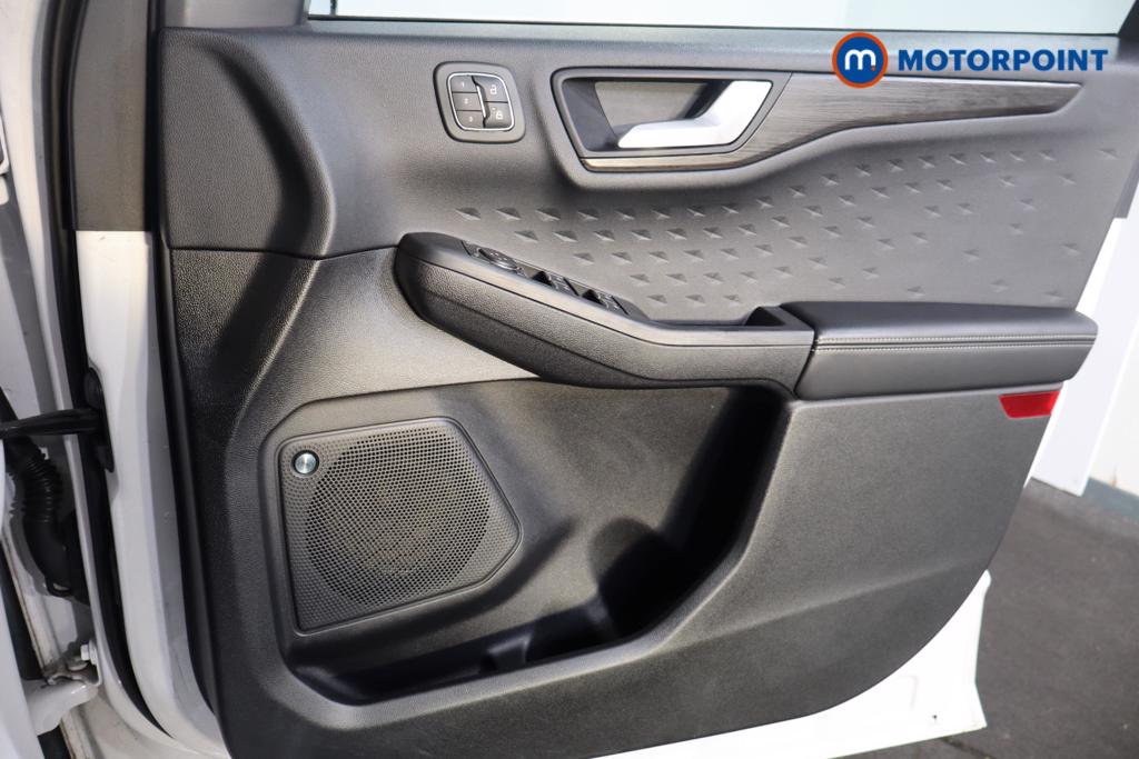 Ford Kuga Vignale Manual Petrol SUV - Stock Number (1590626) - 9th supplementary image