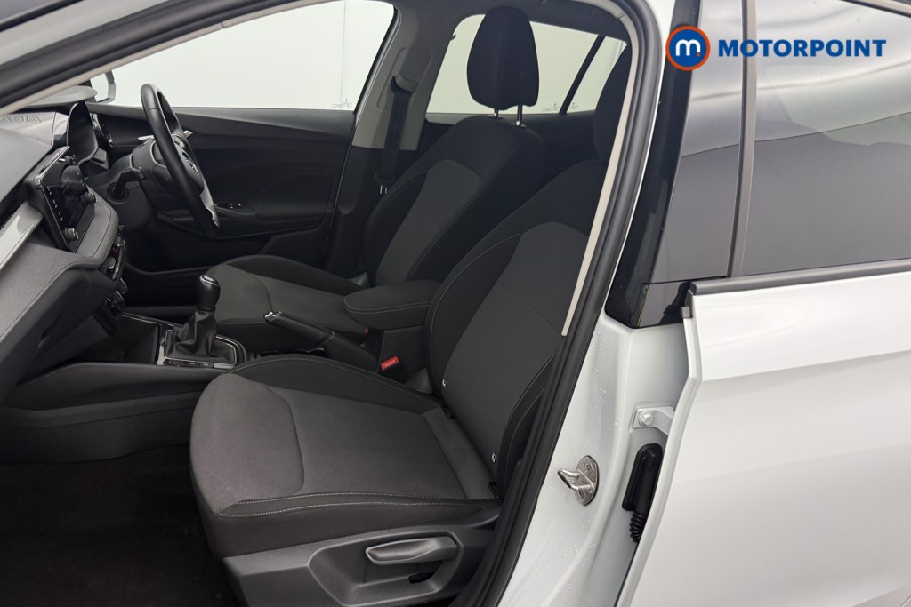 Skoda Fabia Colour Edition Manual Petrol Hatchback - Stock Number (1591090) - 2nd supplementary image