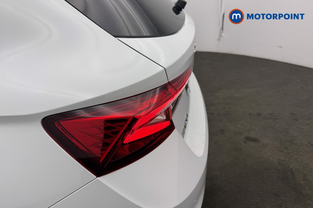 Skoda Fabia Colour Edition Manual Petrol Hatchback - Stock Number (1591090) - 8th supplementary image