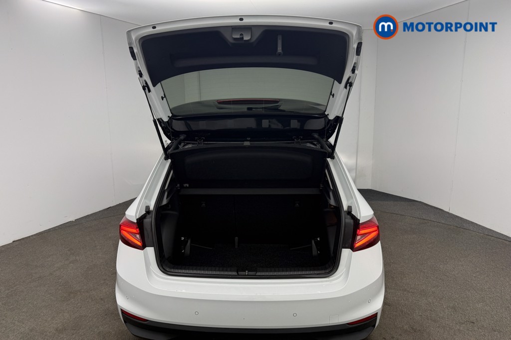 Skoda Fabia Colour Edition Manual Petrol Hatchback - Stock Number (1591090) - 11th supplementary image