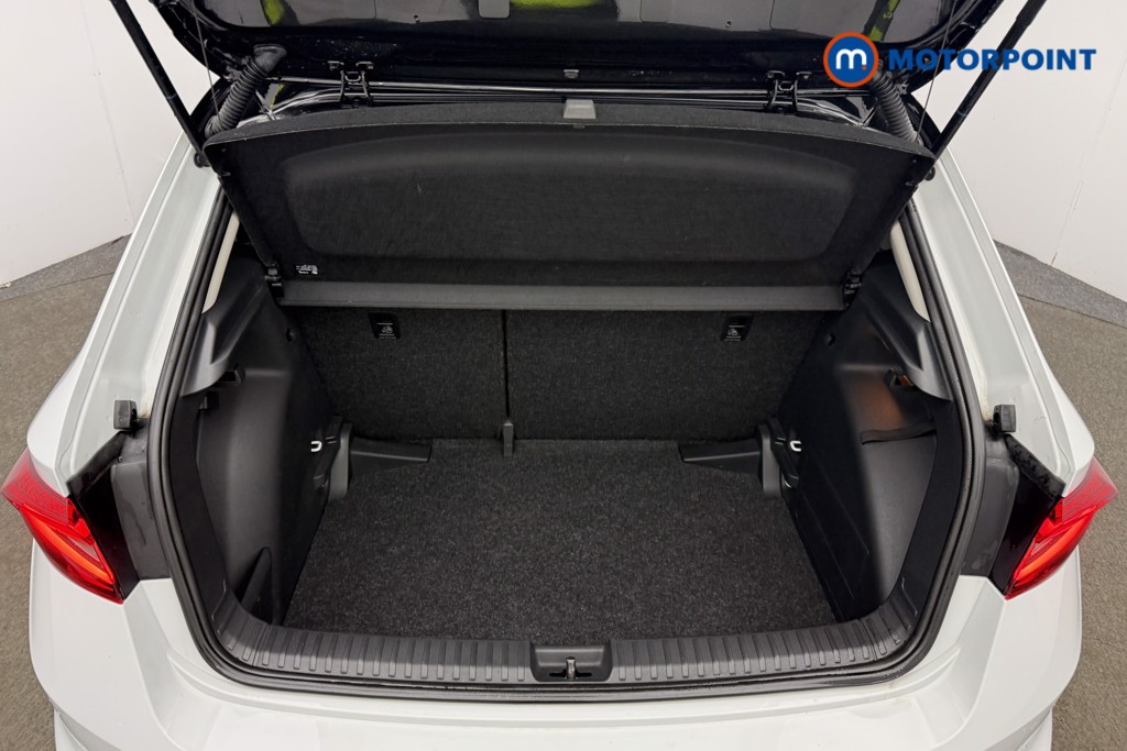 Skoda Fabia Colour Edition Manual Petrol Hatchback - Stock Number (1591090) - 12th supplementary image