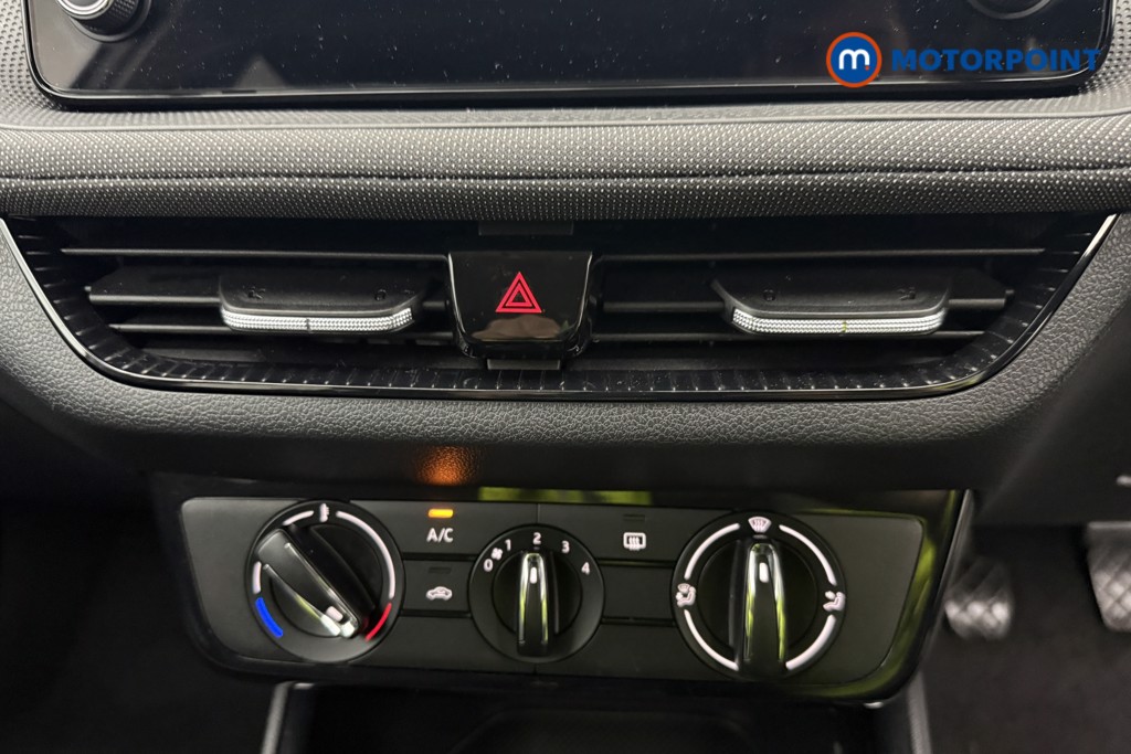 Skoda Fabia Colour Edition Manual Petrol Hatchback - Stock Number (1591090) - 24th supplementary image