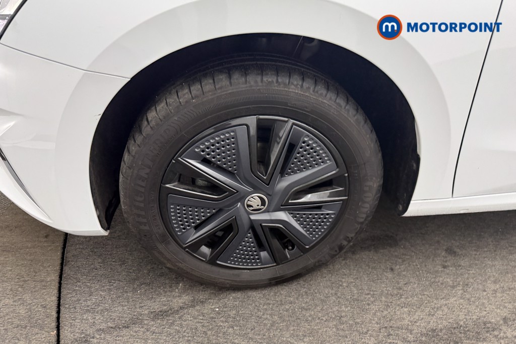 Skoda Fabia Colour Edition Manual Petrol Hatchback - Stock Number (1591090) - 32nd supplementary image