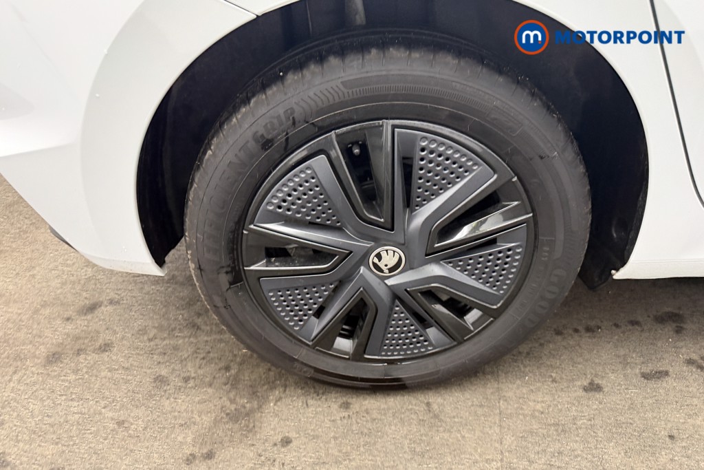 Skoda Fabia Colour Edition Manual Petrol Hatchback - Stock Number (1591090) - 34th supplementary image