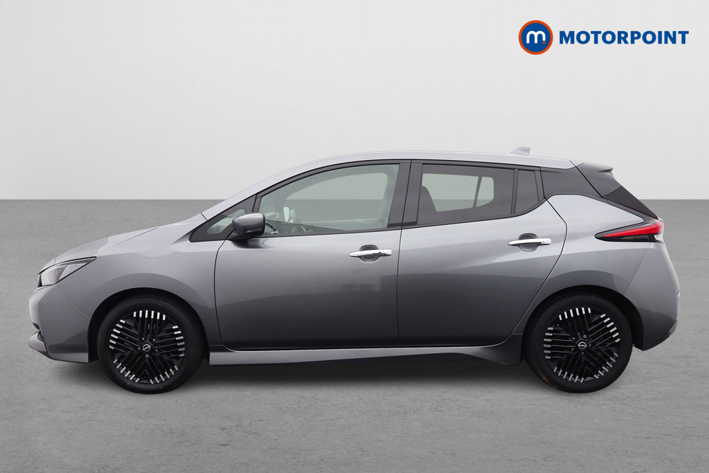 Nissan Leaf N-Connecta Automatic Electric Hatchback - Stock Number (1591255) - Passenger side