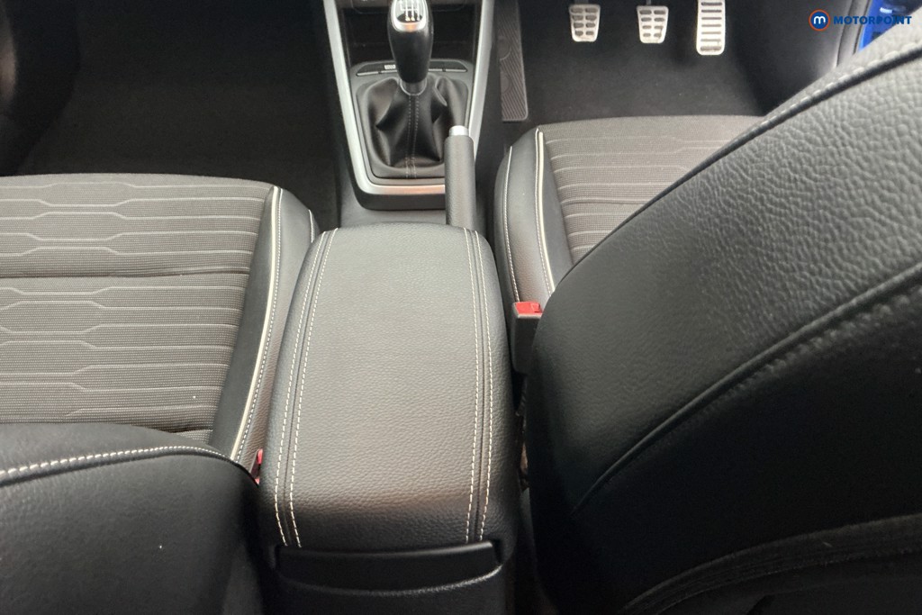 KIA Stonic Gt-Line Manual Petrol SUV - Stock Number (1592185) - 11th supplementary image