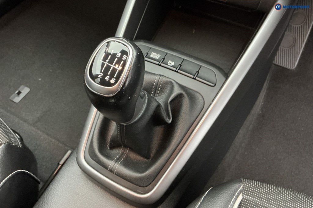 KIA Stonic Gt-Line Manual Petrol SUV - Stock Number (1592185) - 15th supplementary image