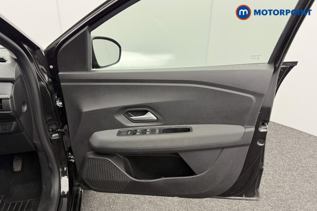 Dacia Sandero Expression Manual Petrol Hatchback - Stock Number (1592198) - 16th supplementary image