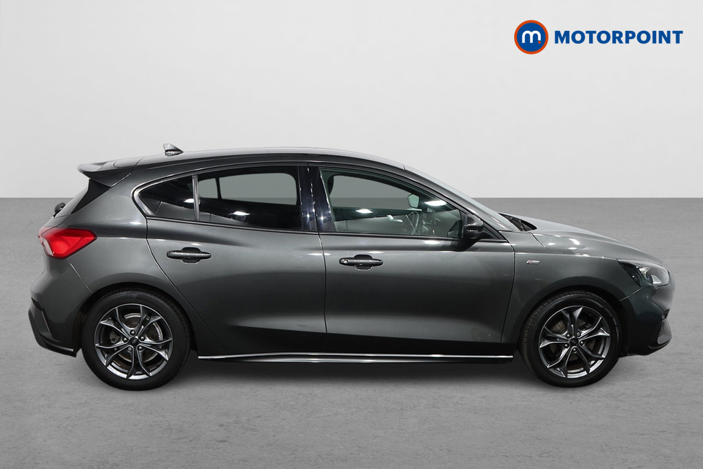 Ford Focus St-Line Manual Petrol Hatchback - Stock Number (1592587) - Drivers side