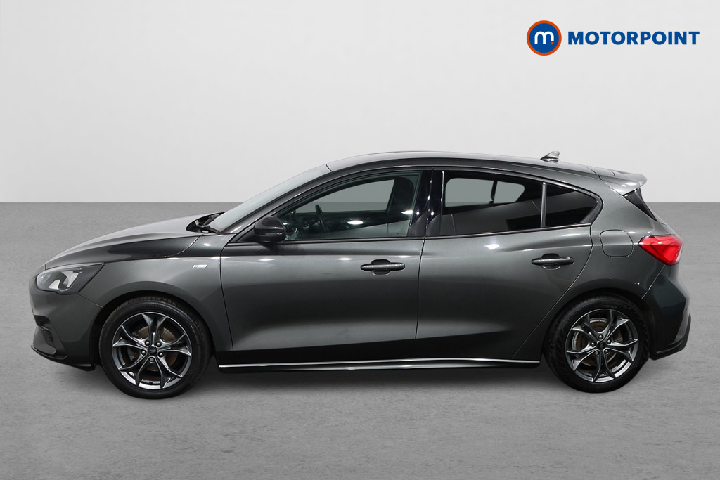 Ford Focus St-Line Manual Petrol Hatchback - Stock Number (1592587) - Passenger side