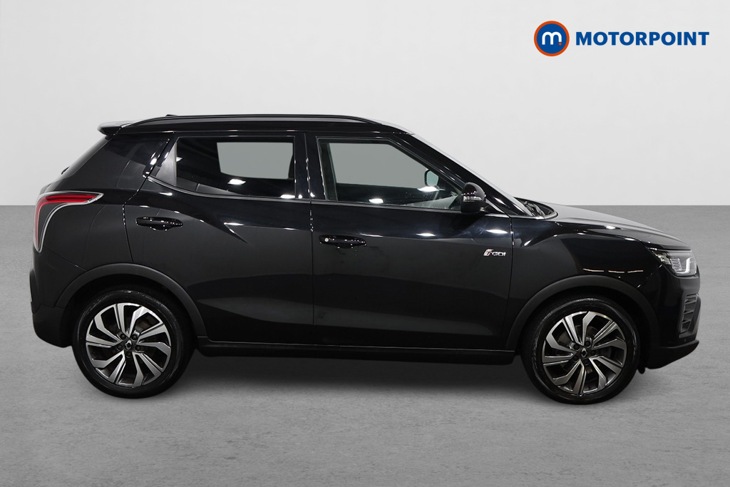 Ssangyong Tivoli Ultimate Automatic Petrol SUV - Stock Number (1593006) - Drivers side