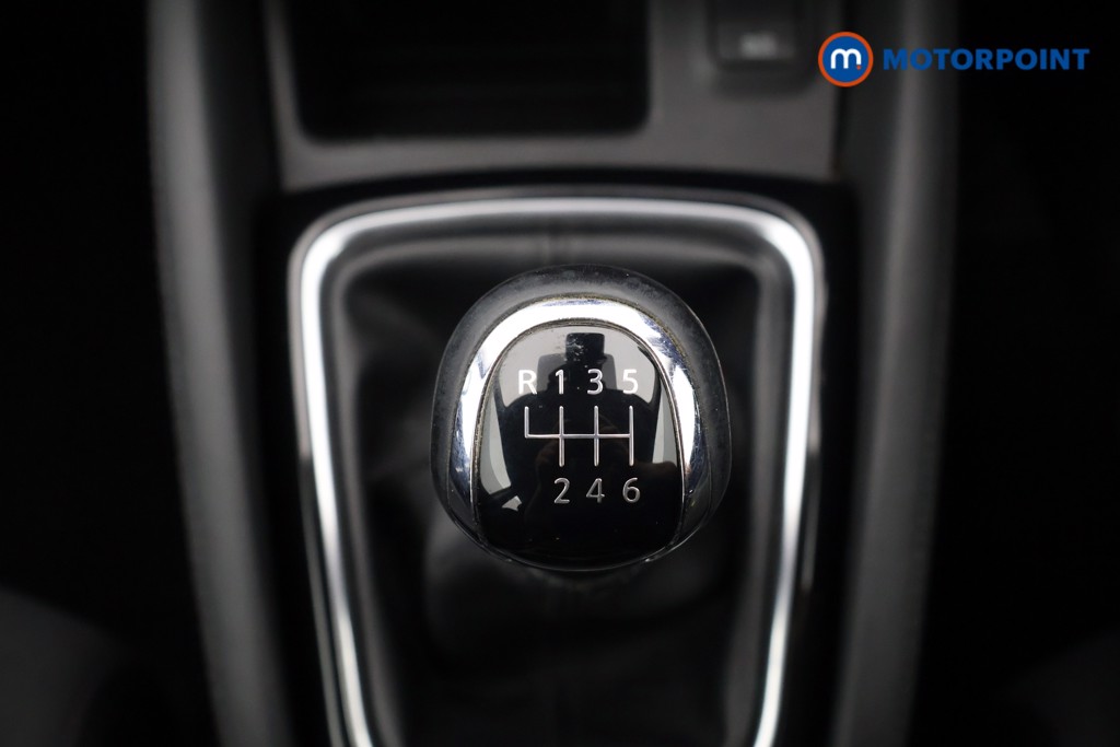 Nissan Qashqai Acenta Premium Manual Petrol SUV - Stock Number (1593223) - 9th supplementary image