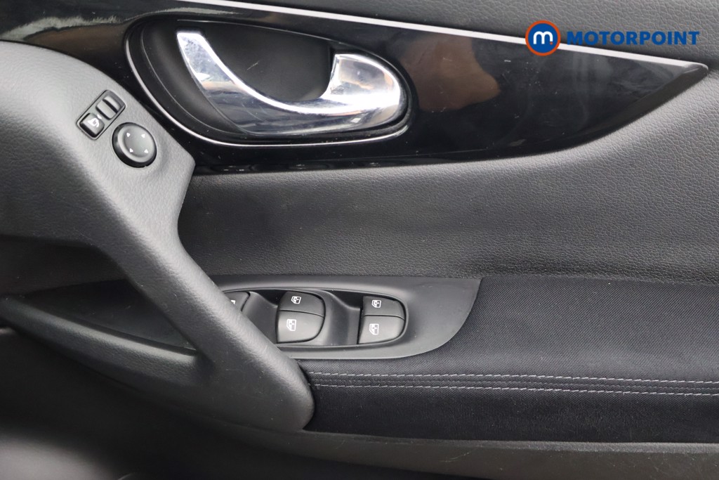 Nissan Qashqai Acenta Premium Manual Petrol SUV - Stock Number (1593223) - 12th supplementary image