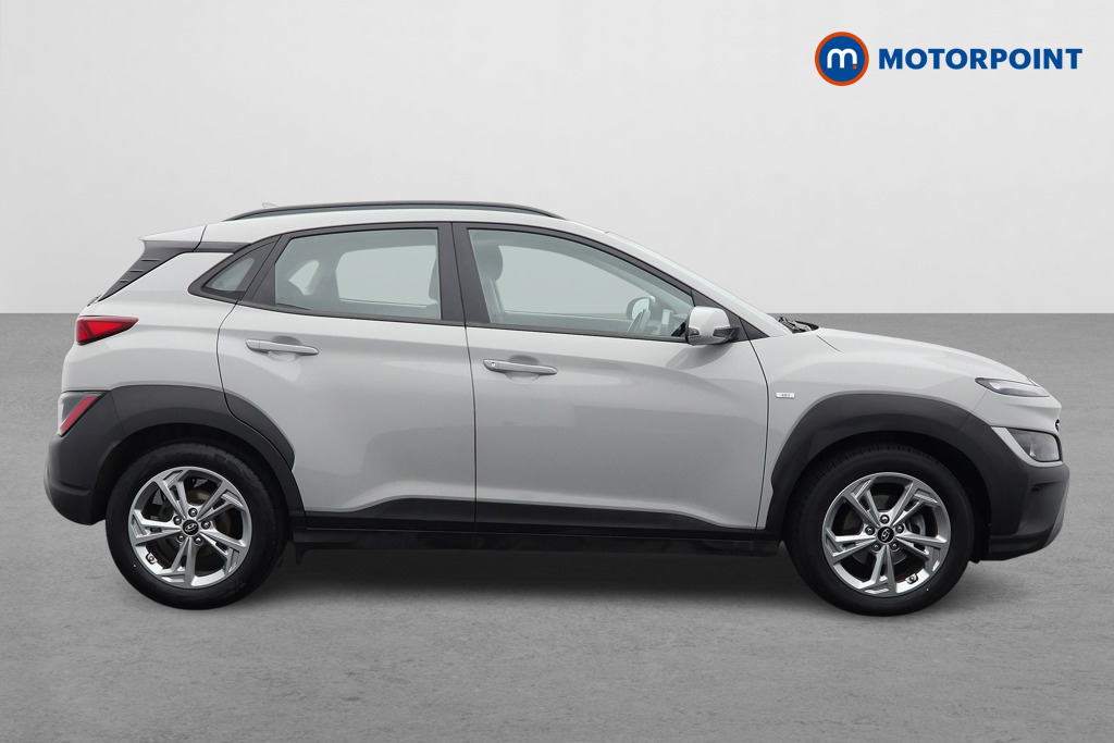 Hyundai Kona Se Connect Manual Petrol SUV - Stock Number (1593292) - Drivers side