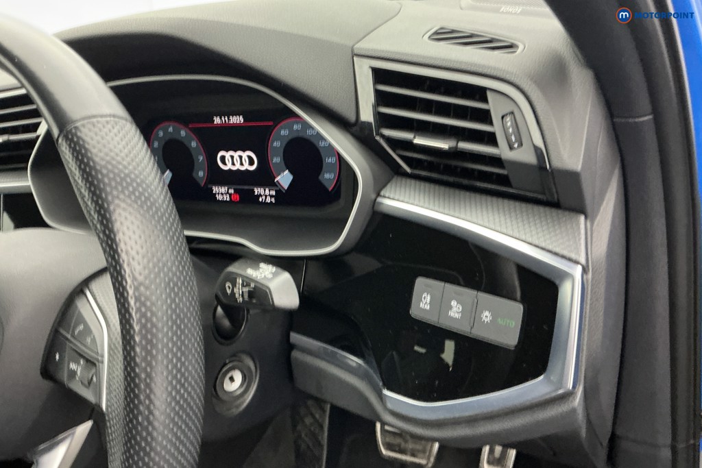 Audi Q3 Black Edition Automatic Petrol SUV - Stock Number (1593861) - 20th supplementary image