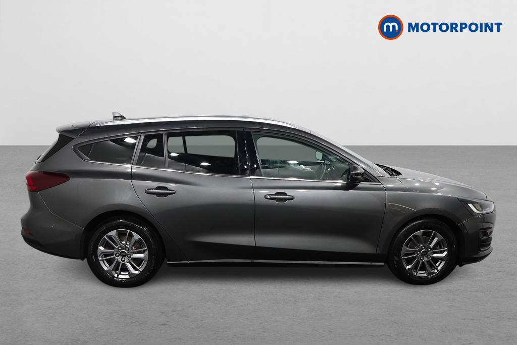 Ford Focus Titanium Manual Petrol Estate - Stock Number (1594016) - Drivers side