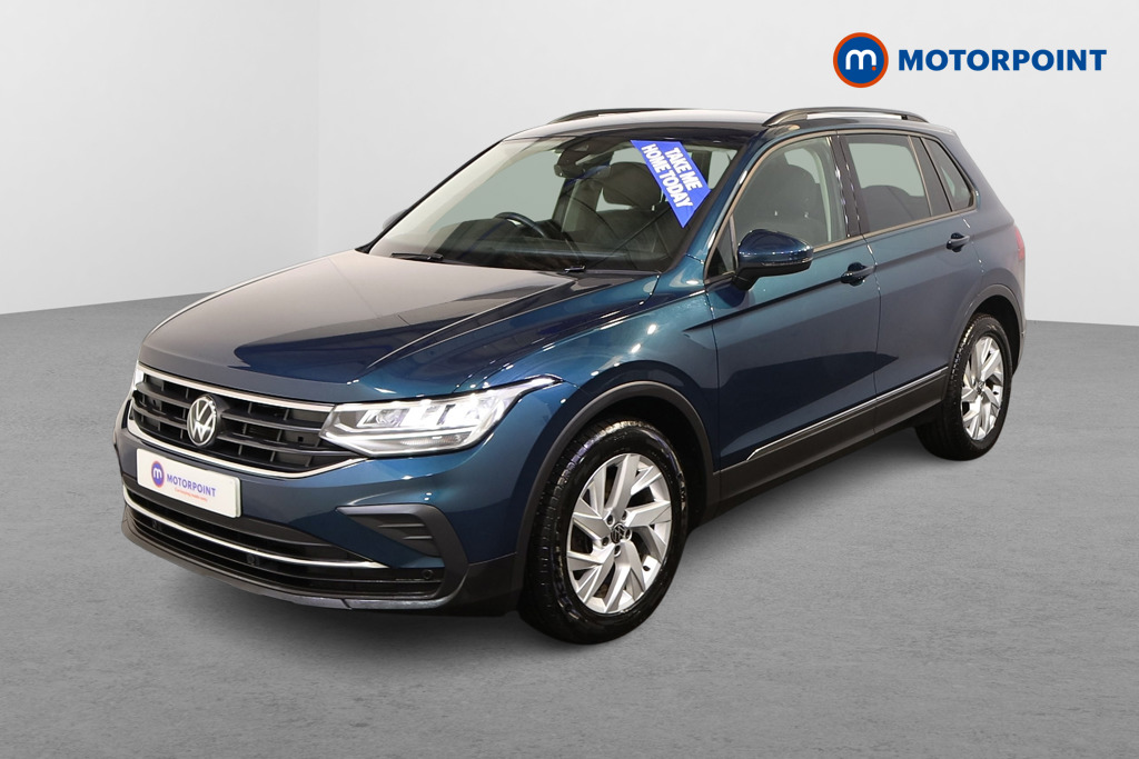 Volkswagen Tiguan Life Manual Diesel SUV - Stock Number (1594643) - Passenger side front corner