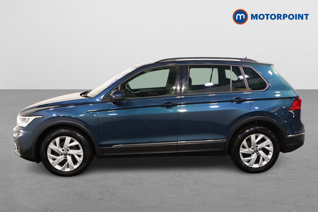 Volkswagen Tiguan Life Manual Diesel SUV - Stock Number (1594643) - Passenger side