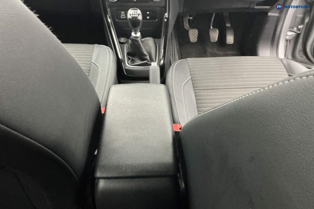 Ford Ecosport Titanium Manual Petrol SUV - Stock Number (1594697) - 12th supplementary image