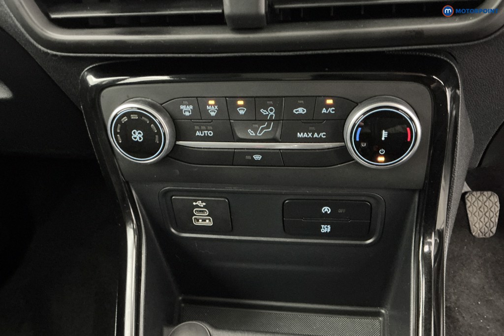 Ford Ecosport Titanium Manual Petrol SUV - Stock Number (1594697) - 17th supplementary image