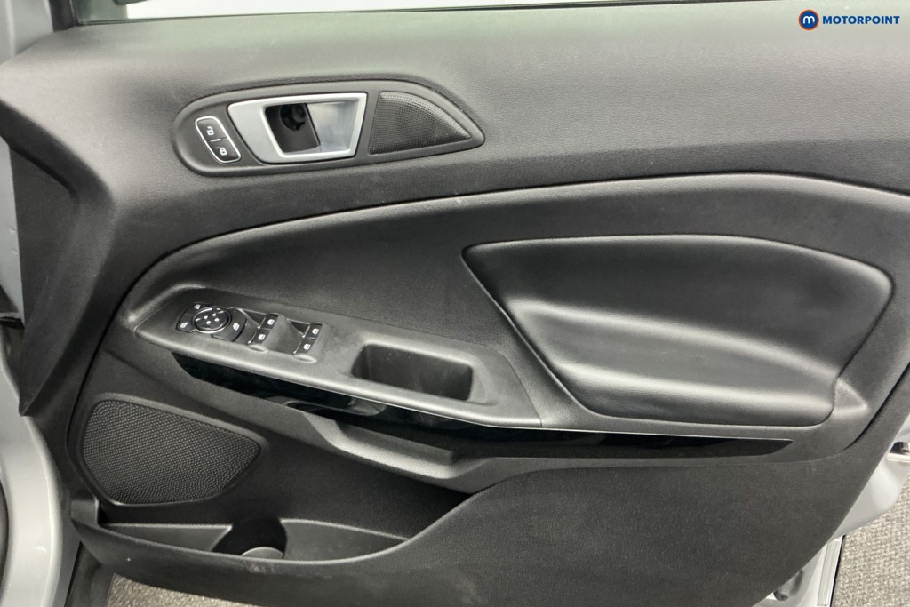 Ford Ecosport Titanium Manual Petrol SUV - Stock Number (1594697) - 23rd supplementary image