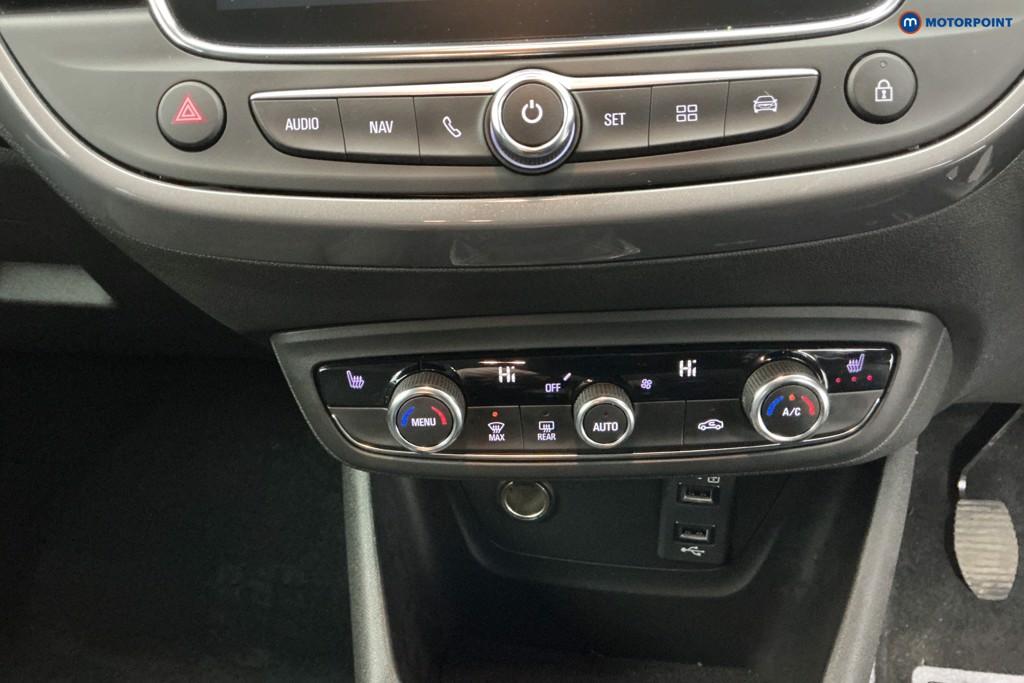 Vauxhall Crossland Ultimate Manual Diesel SUV - Stock Number (1594699) - 17th supplementary image