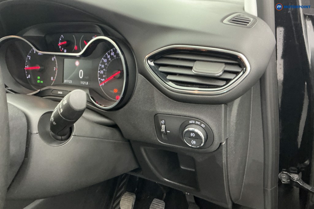 Vauxhall Crossland Ultimate Manual Diesel SUV - Stock Number (1594699) - 21st supplementary image