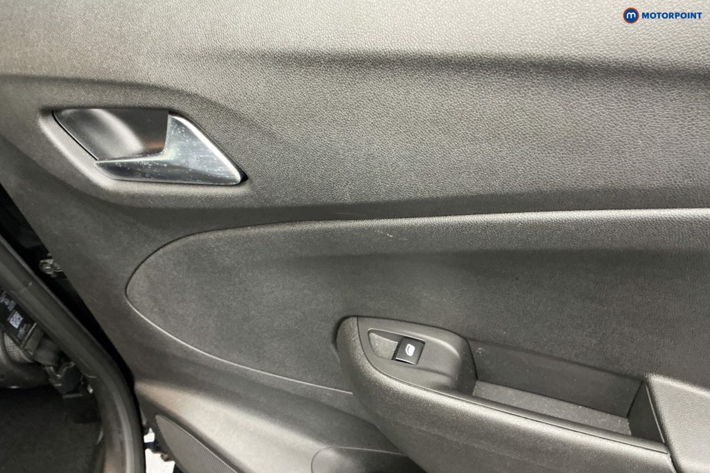 Vauxhall Crossland Ultimate Manual Diesel SUV - Stock Number (1594699) - 25th supplementary image