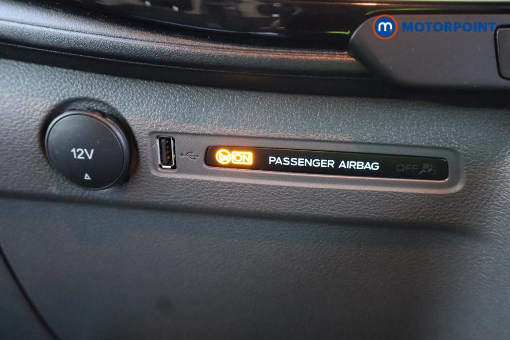 Ford Transit Limited Automatic Diesel Medium Roof Van - Stock Number (1594788) - 6th supplementary image