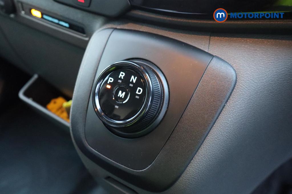 Ford Transit Limited Automatic Diesel Medium Roof Van - Stock Number (1594788) - 7th supplementary image