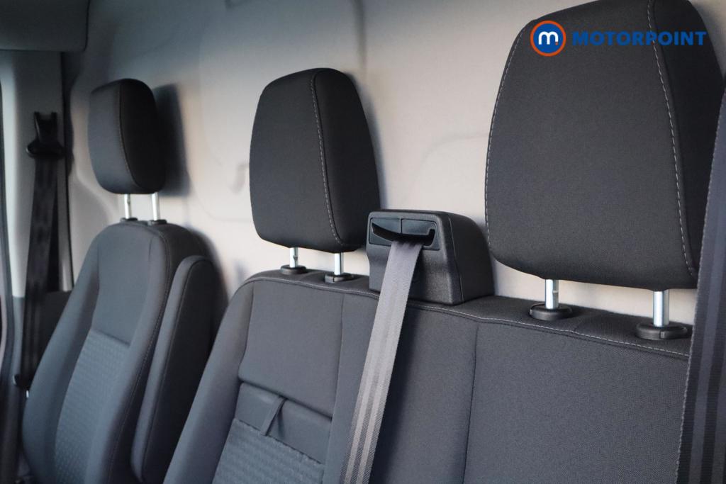 Ford Transit Limited Automatic Diesel Medium Roof Van - Stock Number (1594788) - 12th supplementary image