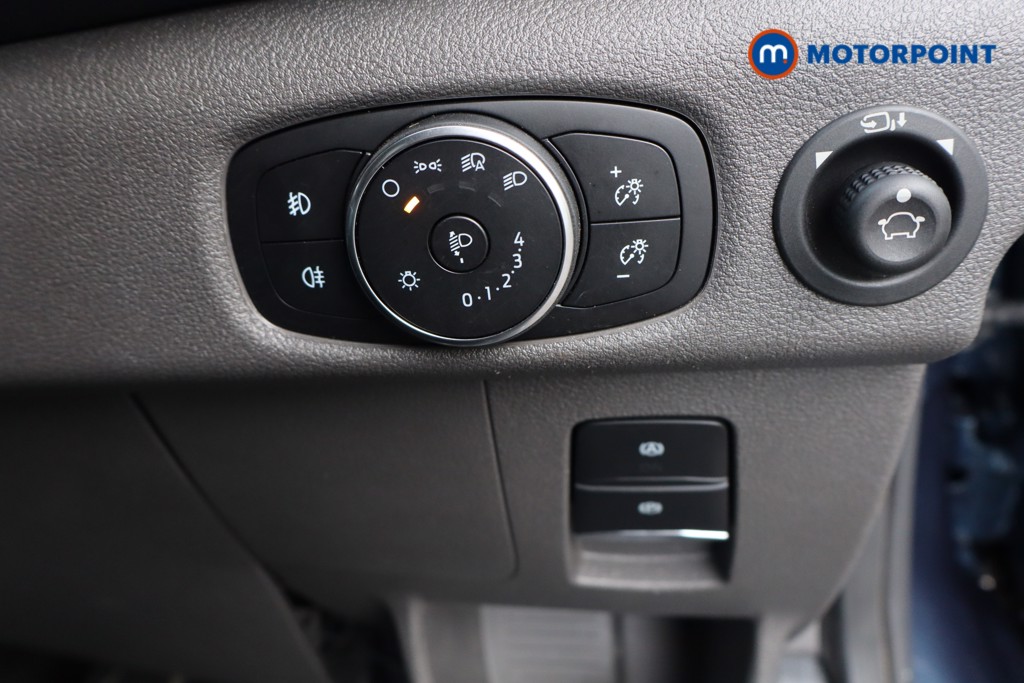 Ford Transit Limited Manual Diesel High Volume-High Roof Van - Stock Number (1594791) - 15th supplementary image