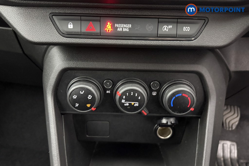 Dacia Sandero Stepway Expression Manual Petrol Hatchback - Stock Number (1595122) - 10th supplementary image