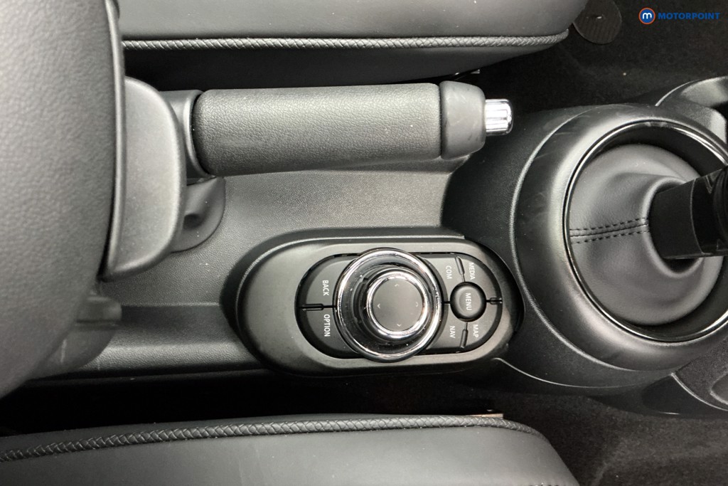 Mini Hatchback Cooper S Exclusive Automatic Petrol Hatchback - Stock Number (1595657) - 13th supplementary image