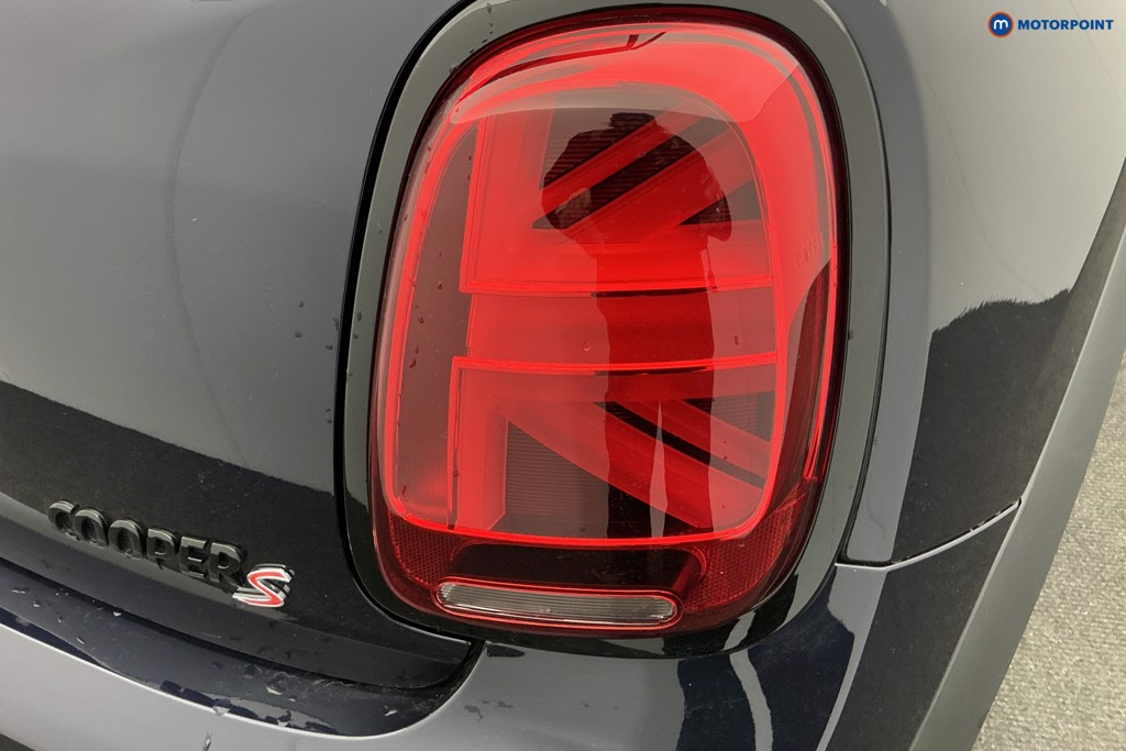 Mini Hatchback Cooper S Exclusive Automatic Petrol Hatchback - Stock Number (1595657) - 27th supplementary image