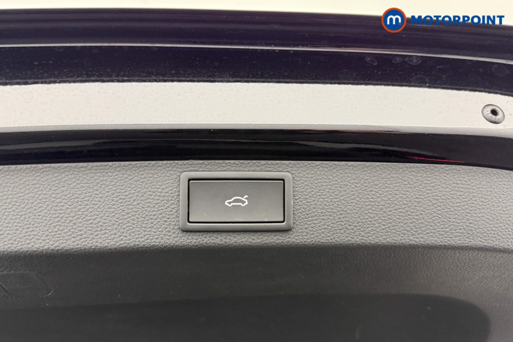 Skoda Karoq Sportline Edition Manual Petrol SUV - Stock Number (1595681) - 22nd supplementary image